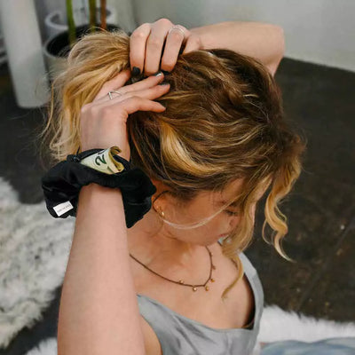 Black Velvet Zipper Pocket Scrunchy